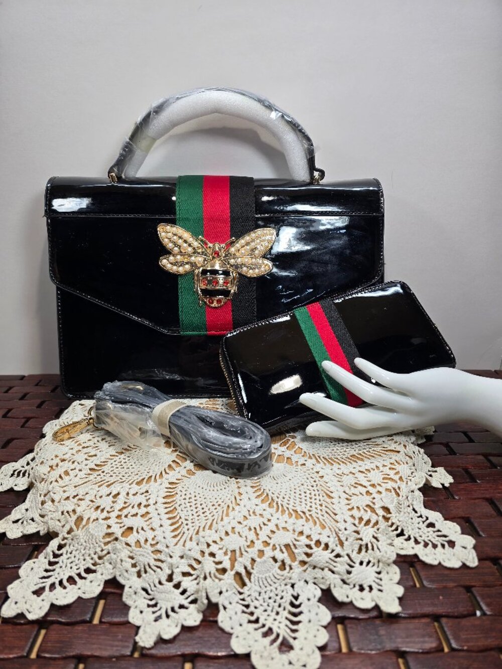 NWT Calin Collection Queen Bee Stripe Patent Boxy Satchel Set PETA Approved NEW